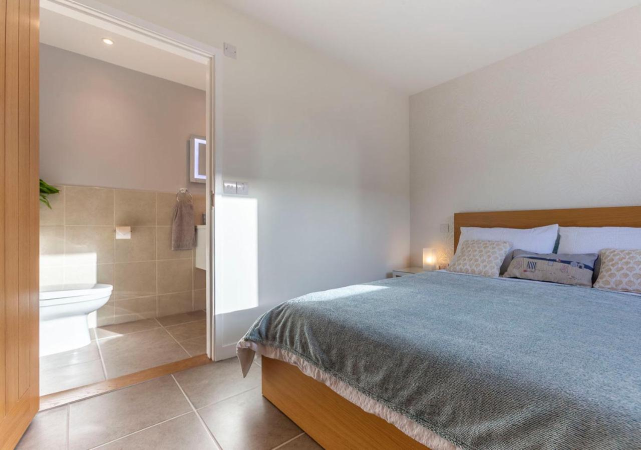 Stones Throw Studio Apartment Bude Cornwall Exteriör bild